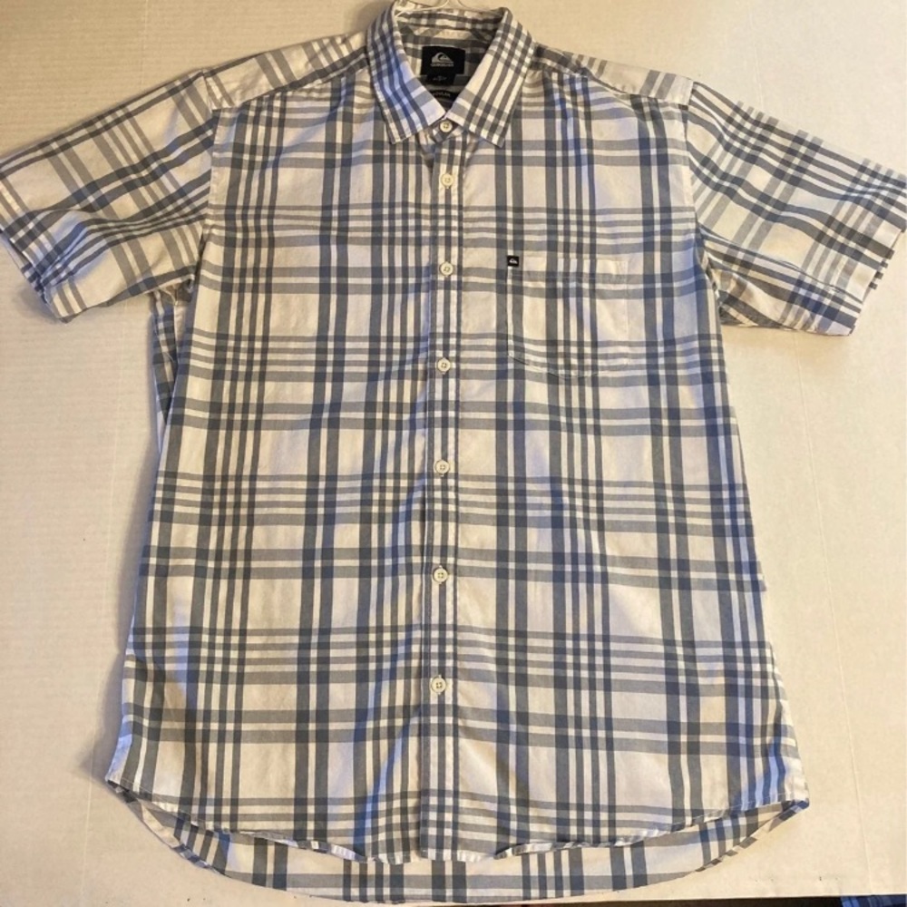 White Short Sleeve Button Down Shirt with Gray Plaid and Chest Pocket Size L